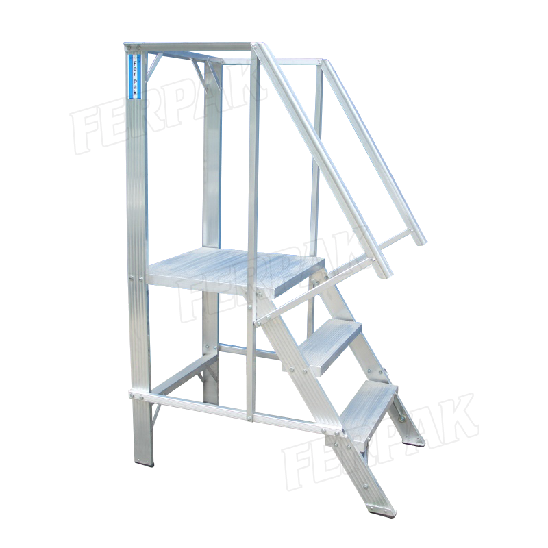 Escalera de aluminio plegable PLANA -3 Peldaños 115cm
